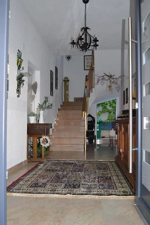 Apartments Lussy プーラ